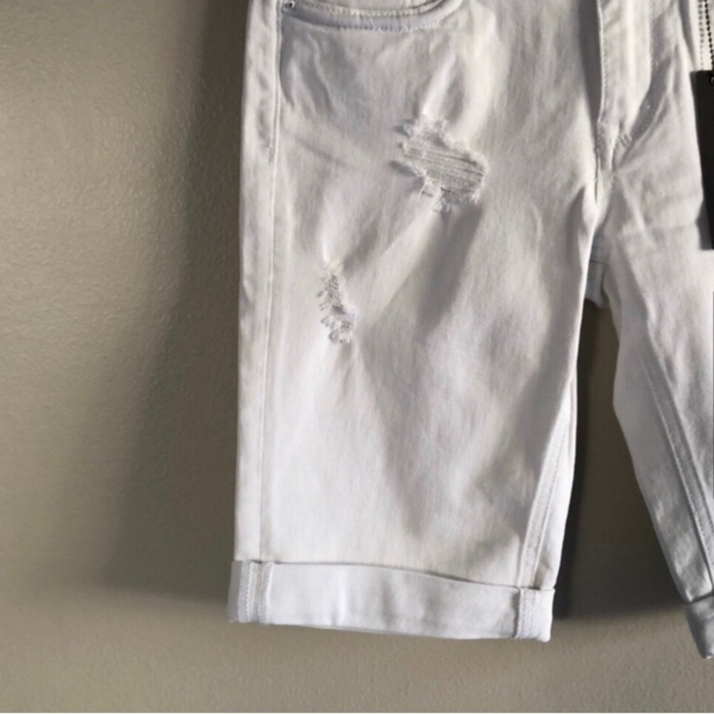 NWT Dollhouse White Bermuda Shorts - Picture 5 of 13